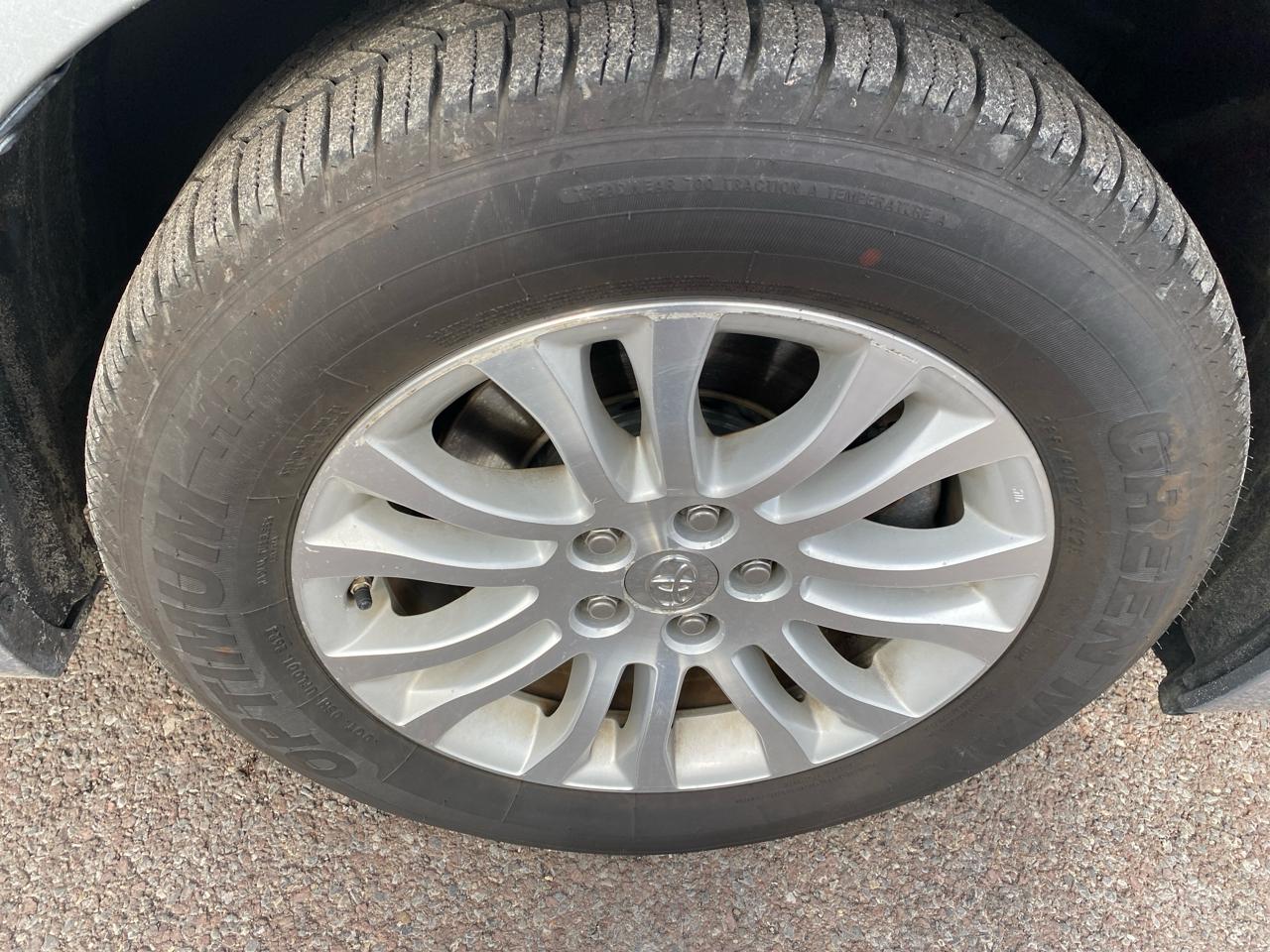 Toyota Sienna XLE FWD 8-Passenger V6 2014