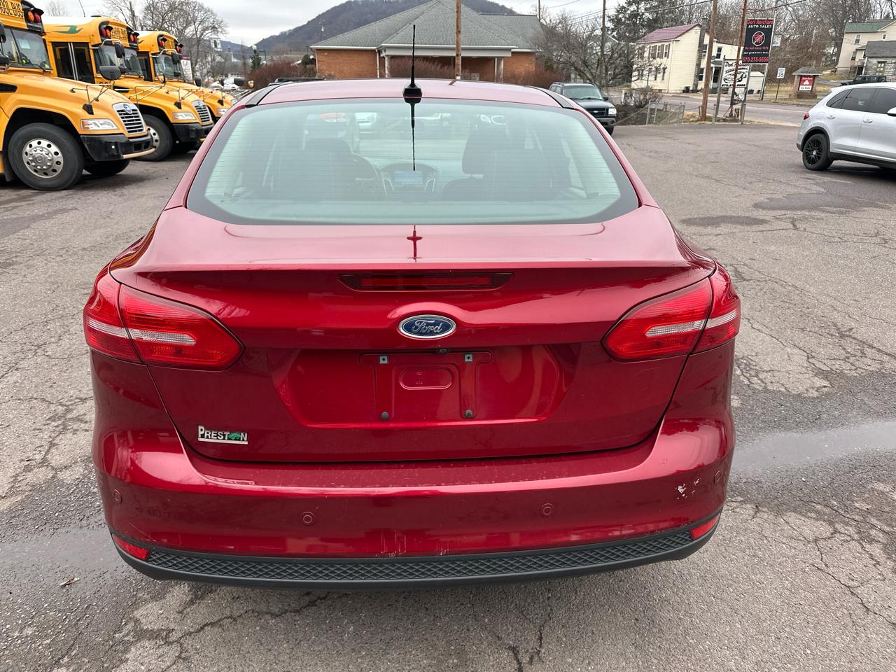 Ford Focus SEL Sedan 2017