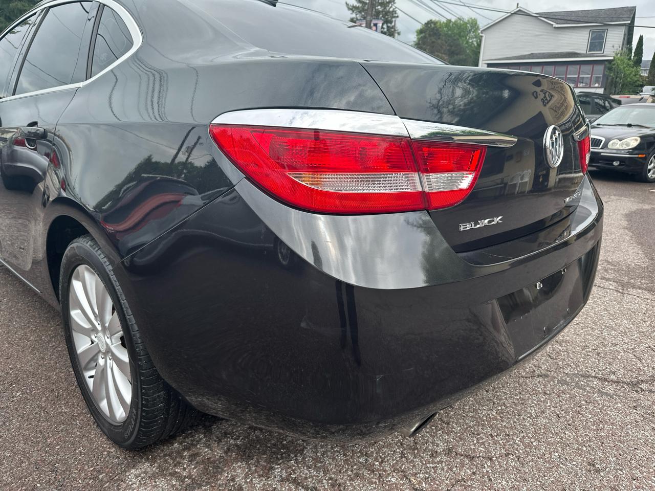 Buick Verano Base 2015