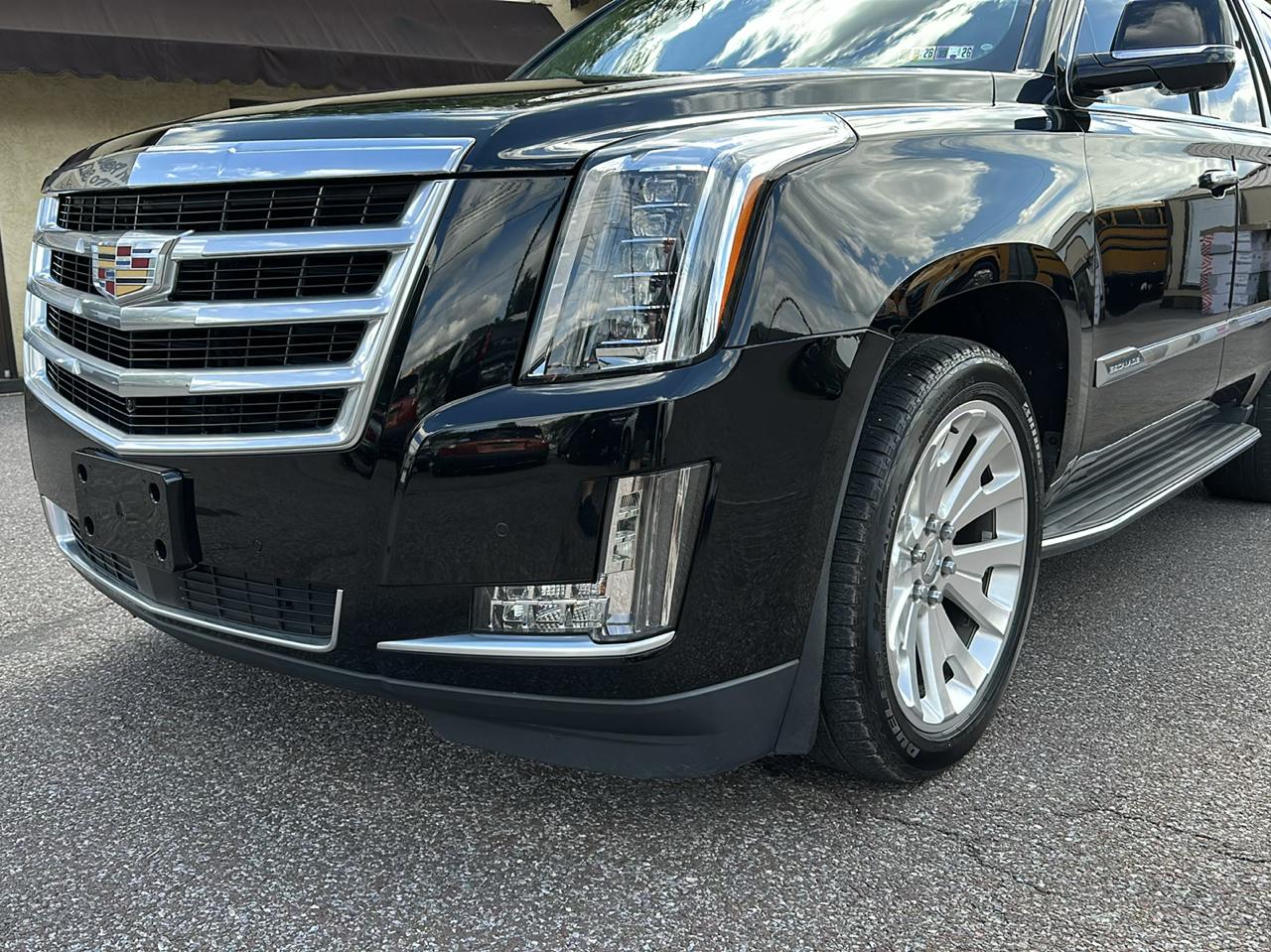 Cadillac Escalade Premium 4WD 2016