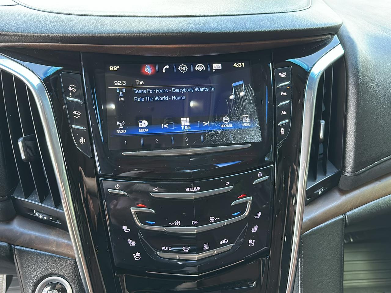 Cadillac Escalade Premium 4WD 2016