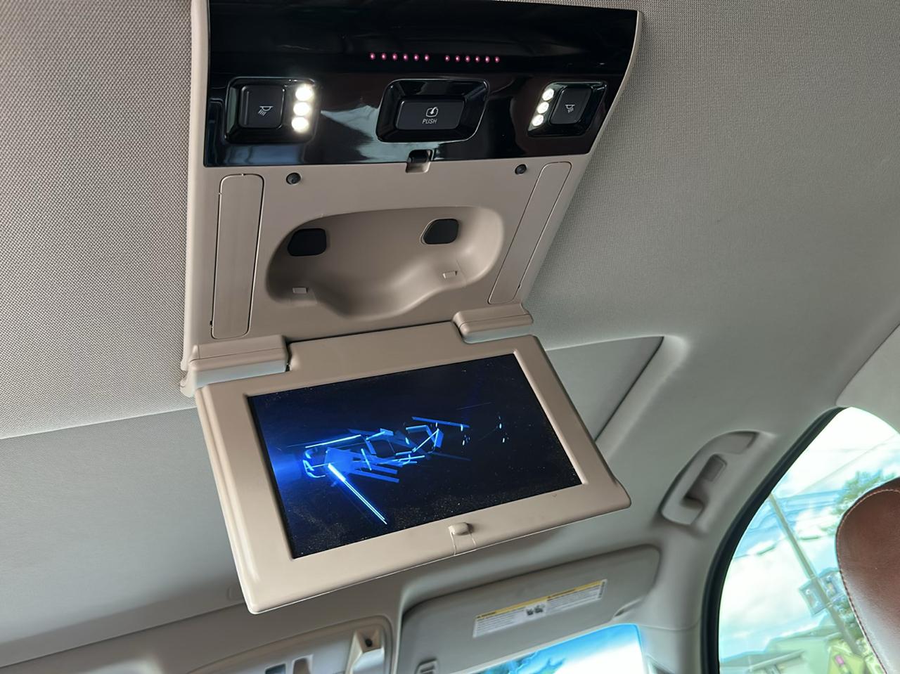 Cadillac Escalade Premium 4WD 2016