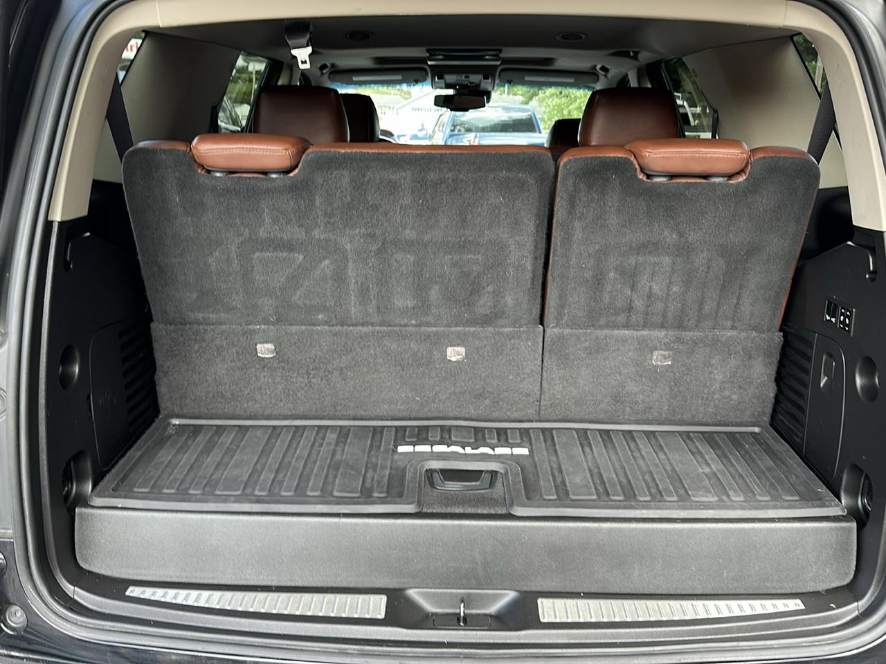 Cadillac Escalade Premium 4WD 2016