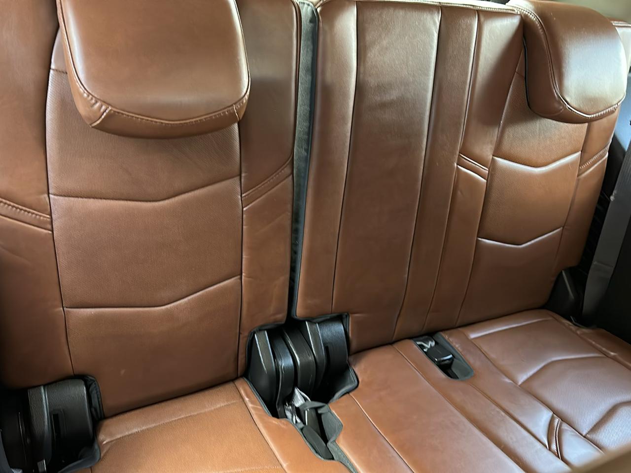 Cadillac Escalade Premium 4WD 2016