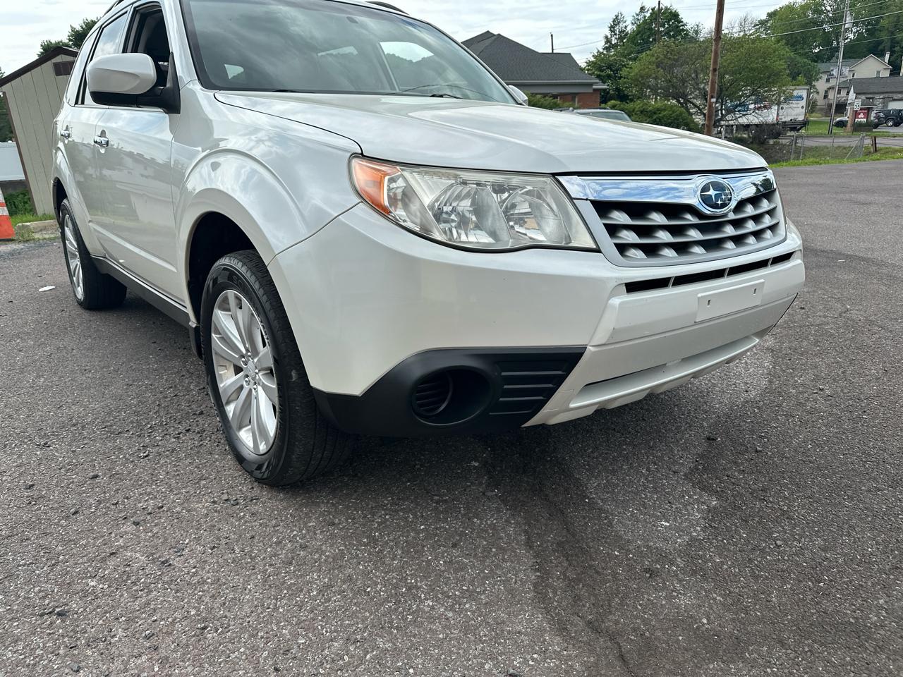 Subaru Forester 2.5X Premium 2013