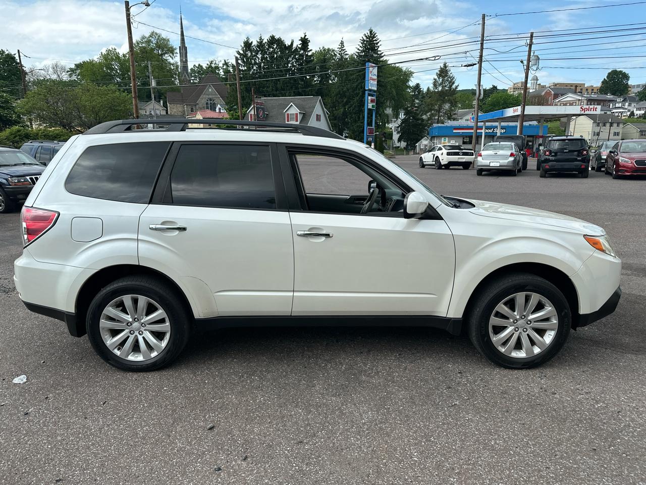 Subaru Forester 2.5X Premium 2013