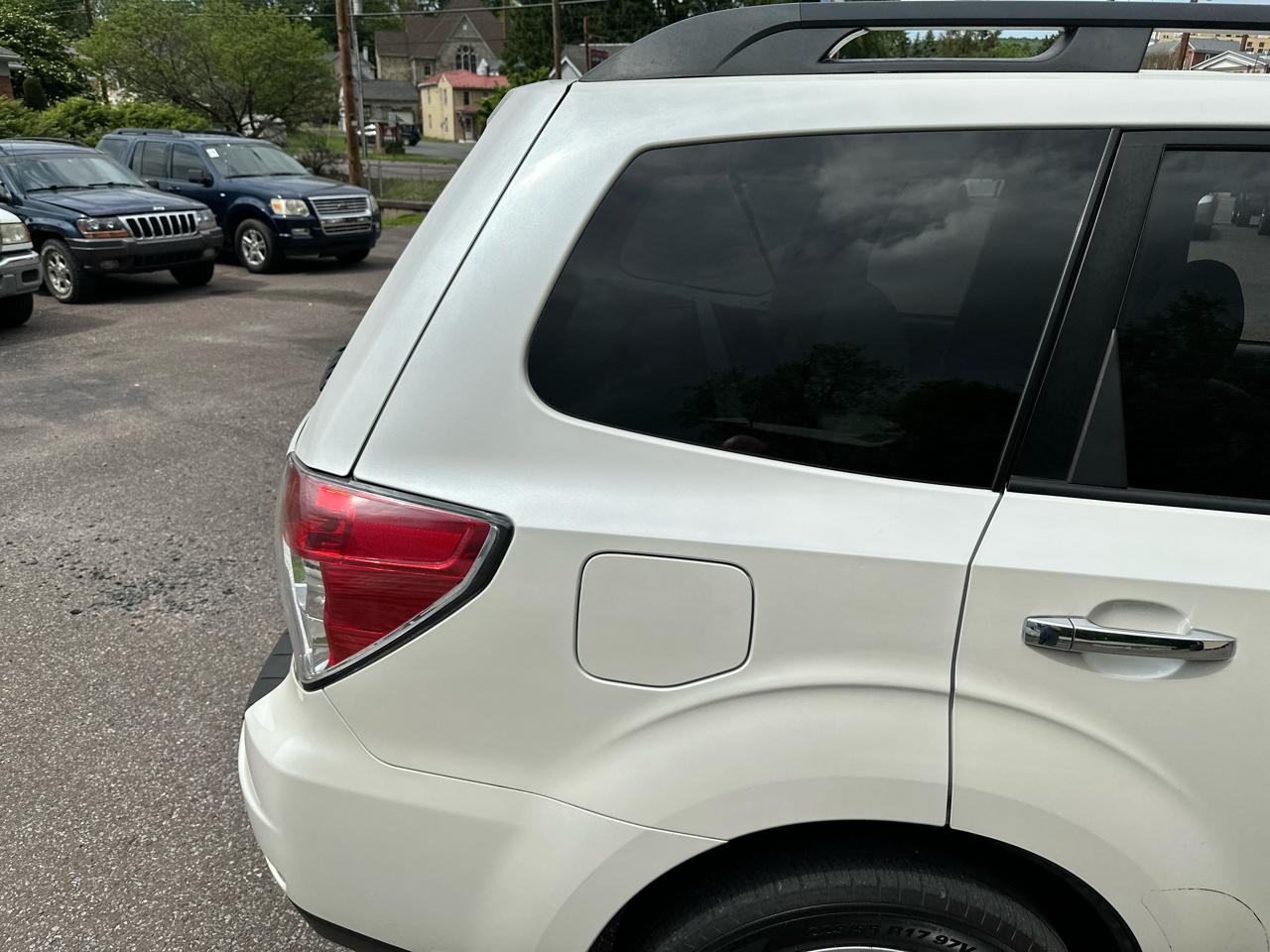 Subaru Forester 2.5X Premium 2013