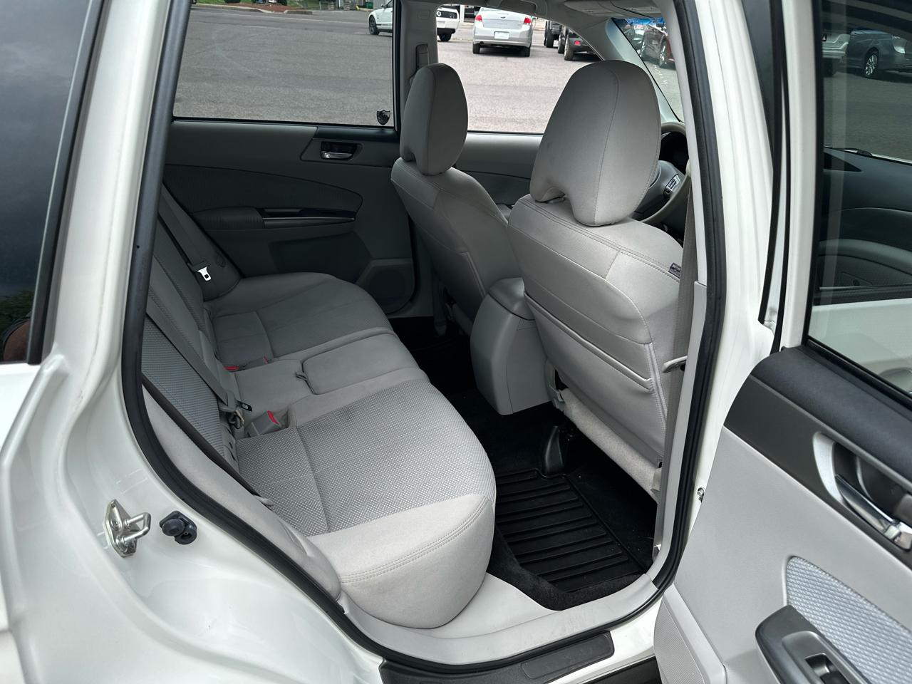 Subaru Forester 2.5X Premium 2013
