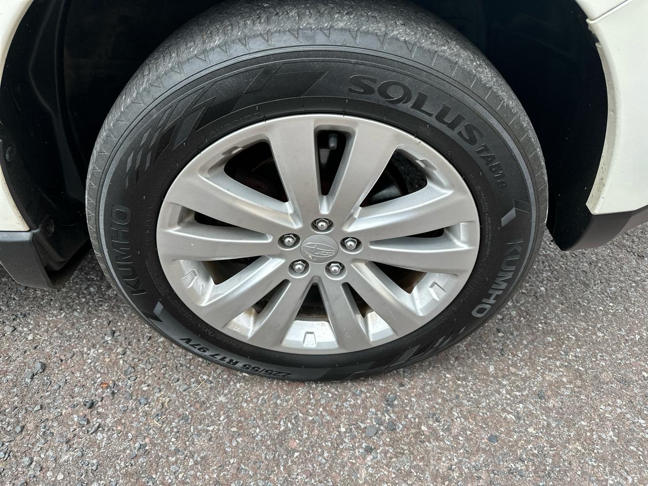 Subaru Forester 2.5X Premium 2013