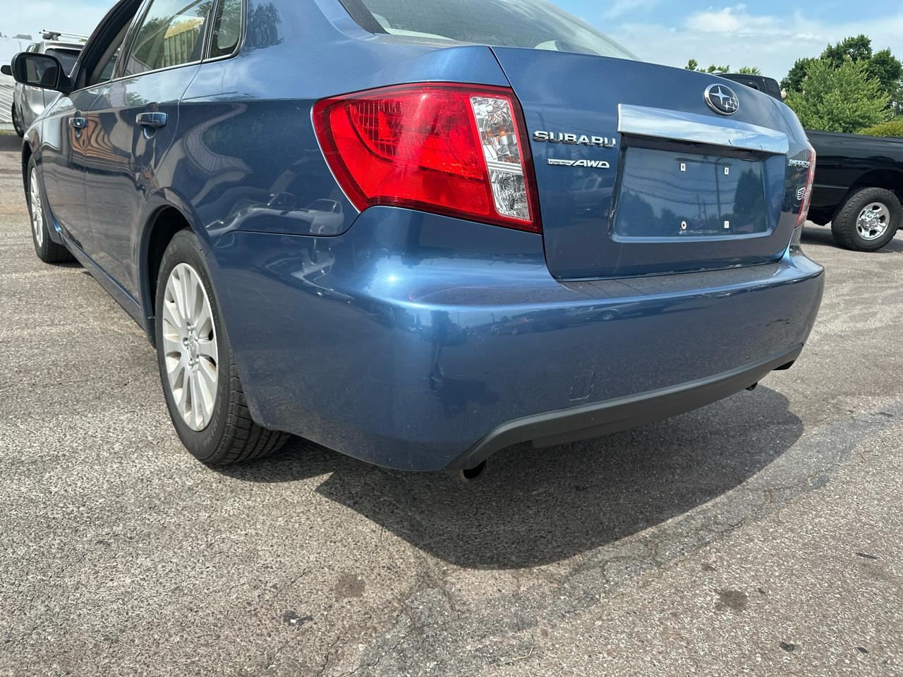 Subaru Impreza 2.5i Premium 4-Door 2010