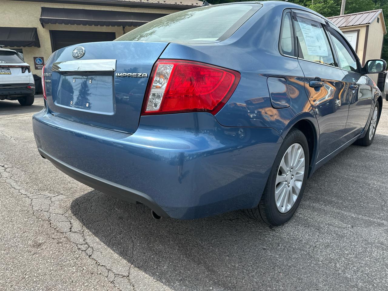Subaru Impreza 2.5i Premium 4-Door 2010