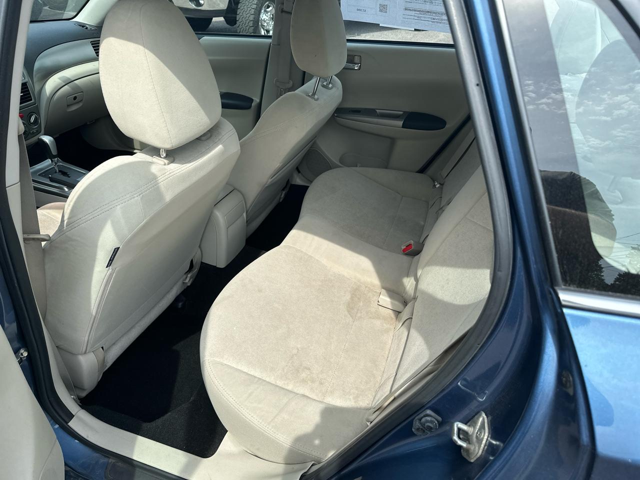 Subaru Impreza 2.5i Premium 4-Door 2010