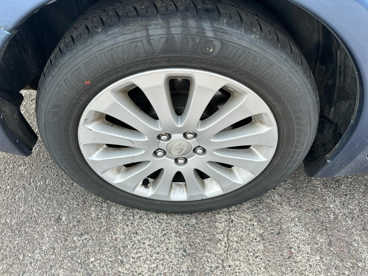 Subaru Impreza 2.5i Premium 4-Door 2010
