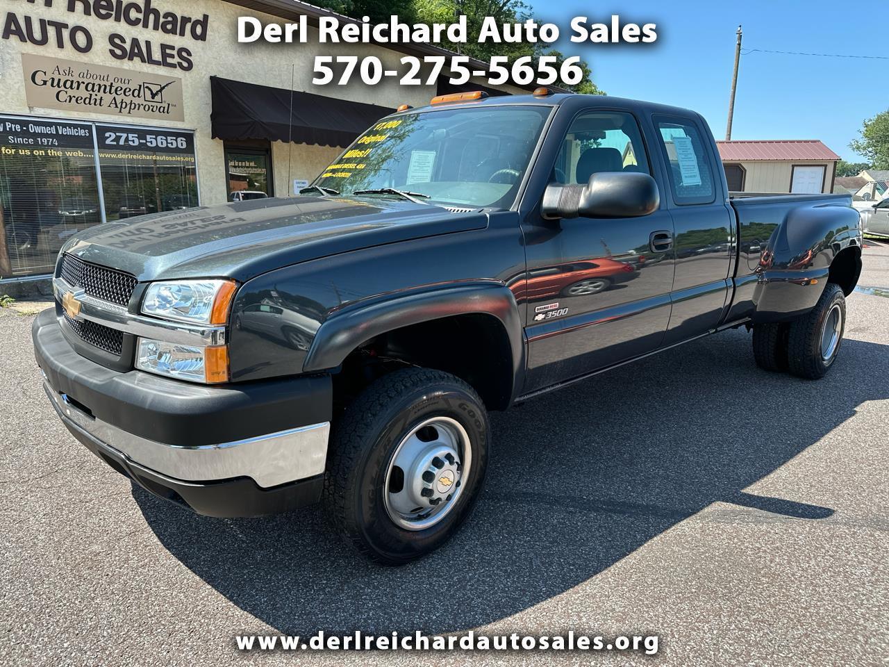 2004 Chevrolet Silverado 3500 Work Truck Ext. Cab 4WD