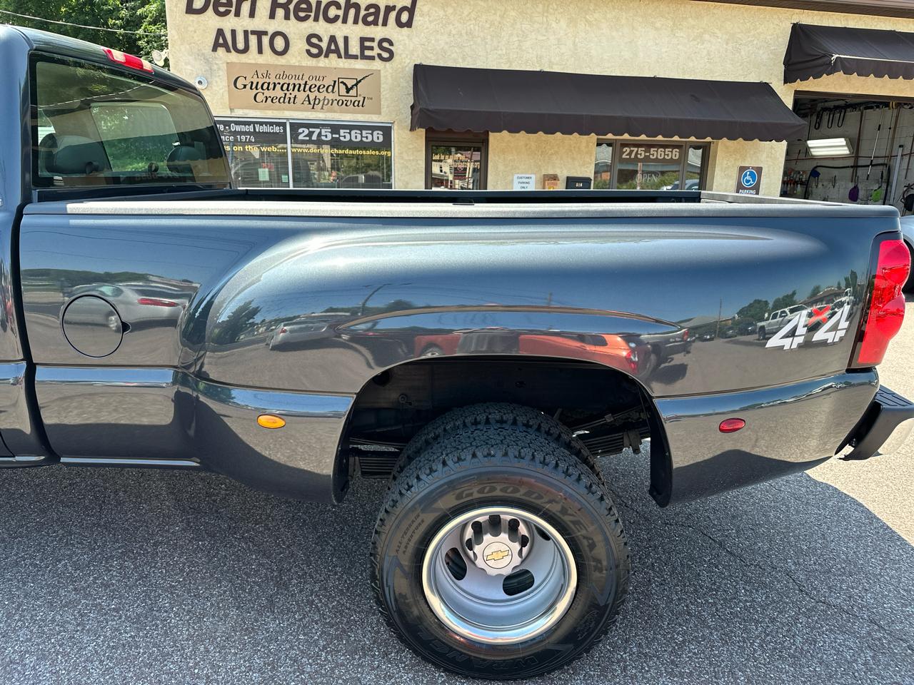 Chevrolet Silverado 3500 Work Truck Ext. Cab 4WD 2004
