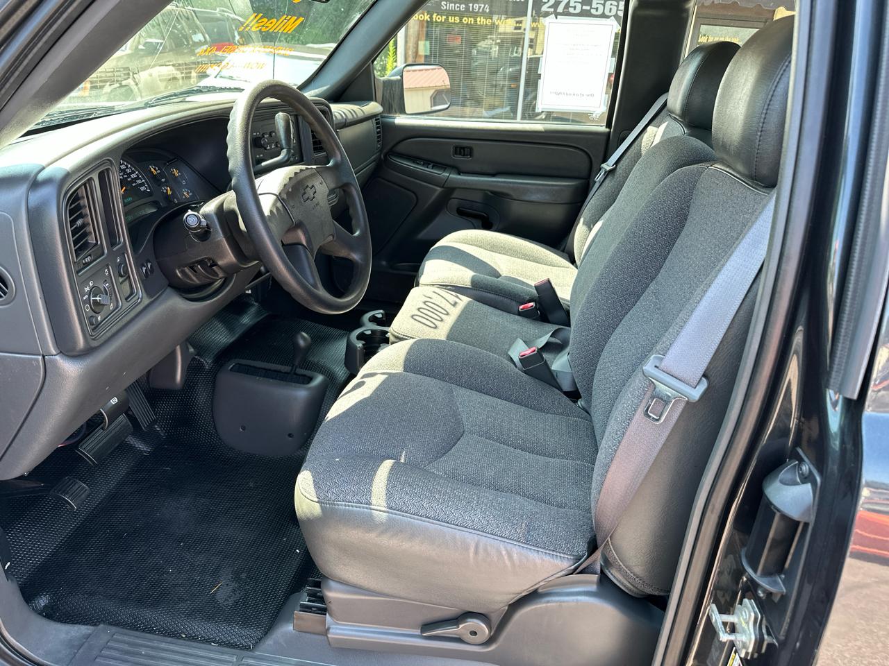 Chevrolet Silverado 3500 Work Truck Ext. Cab 4WD 2004