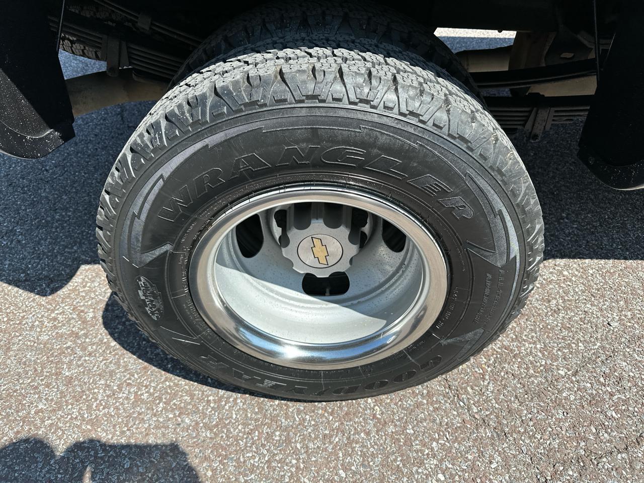 Chevrolet Silverado 3500 Work Truck Ext. Cab 4WD 2004