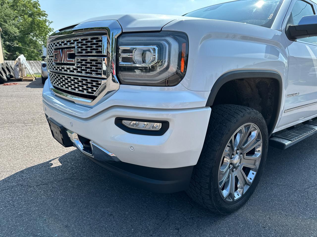 GMC Sierra 1500 Denali Crew Cab 4WD SWB 2018