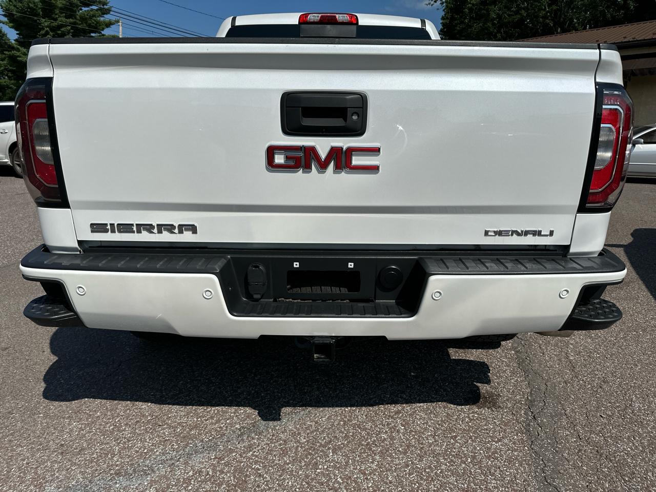 GMC Sierra 1500 Denali Crew Cab 4WD SWB 2018
