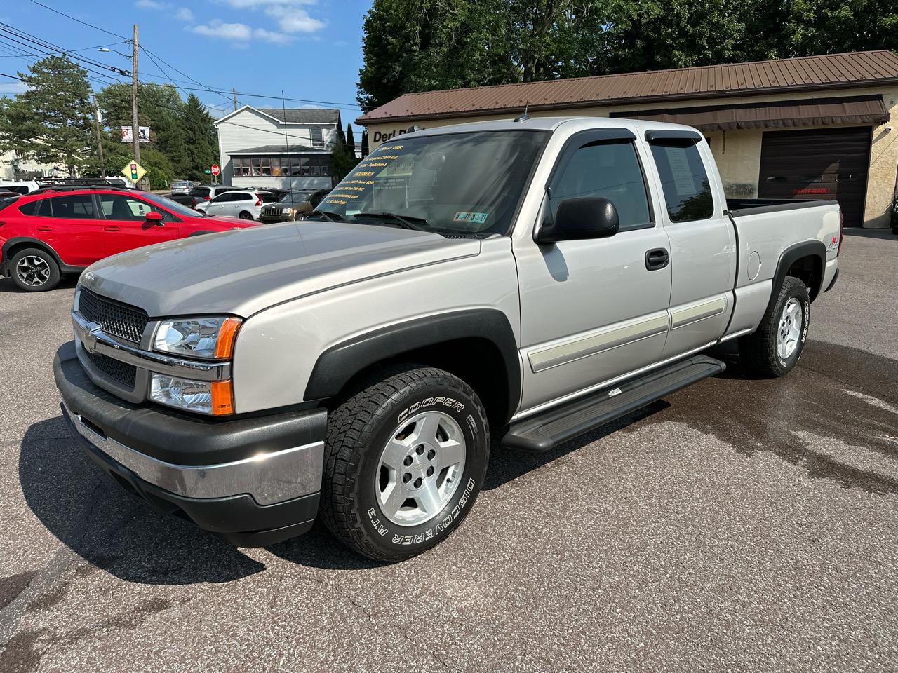 Chevrolet Silverado 1500 4WD Ext Cab 143.5" LT 2005