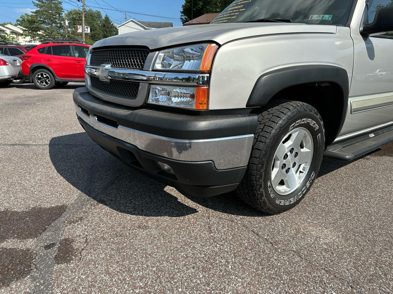 Chevrolet Silverado 1500 4WD Ext Cab 143.5" LT 2005