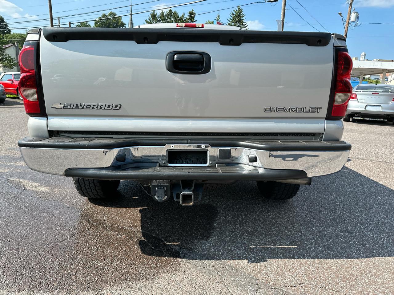 Chevrolet Silverado 1500 1LT Crew Cab 4WD 2005