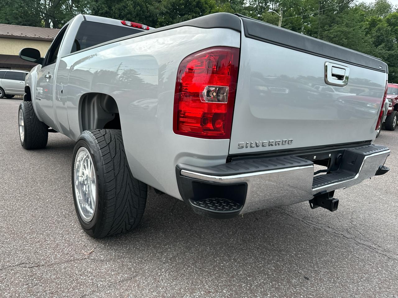 Chevrolet Silverado 1500 1LT Regular Cab 4WD 2011
