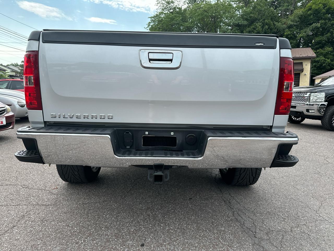 Chevrolet Silverado 1500 1LT Regular Cab 4WD 2011