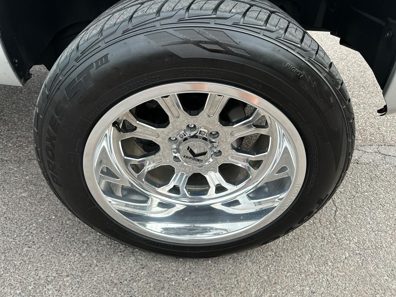 Chevrolet Silverado 1500 1LT Regular Cab 4WD 2011