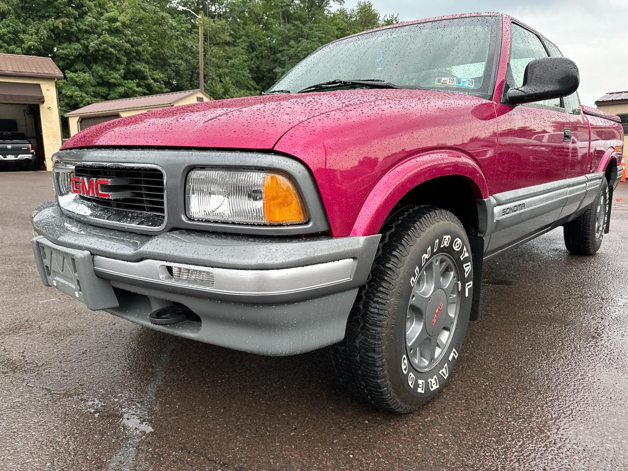 GMC Sonoma SLE Ext. Cab Short Bed 4WD 1994