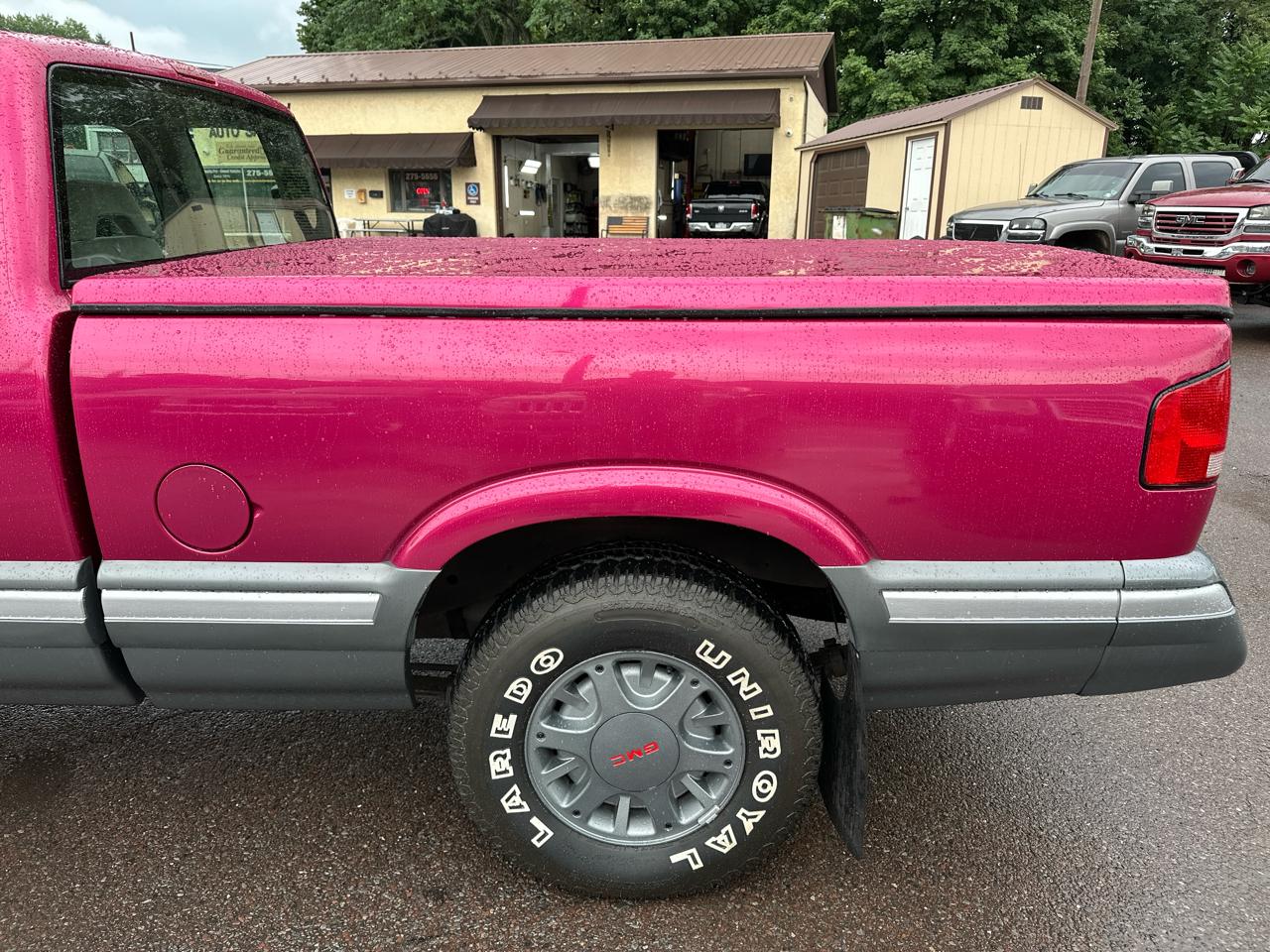 GMC Sonoma SLE Ext. Cab Short Bed 4WD 1994