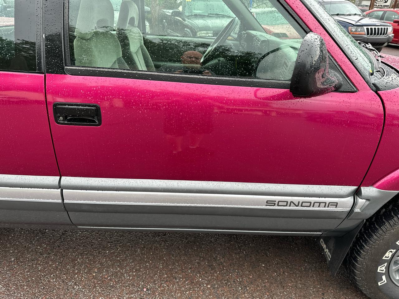 GMC Sonoma SLE Ext. Cab Short Bed 4WD 1994