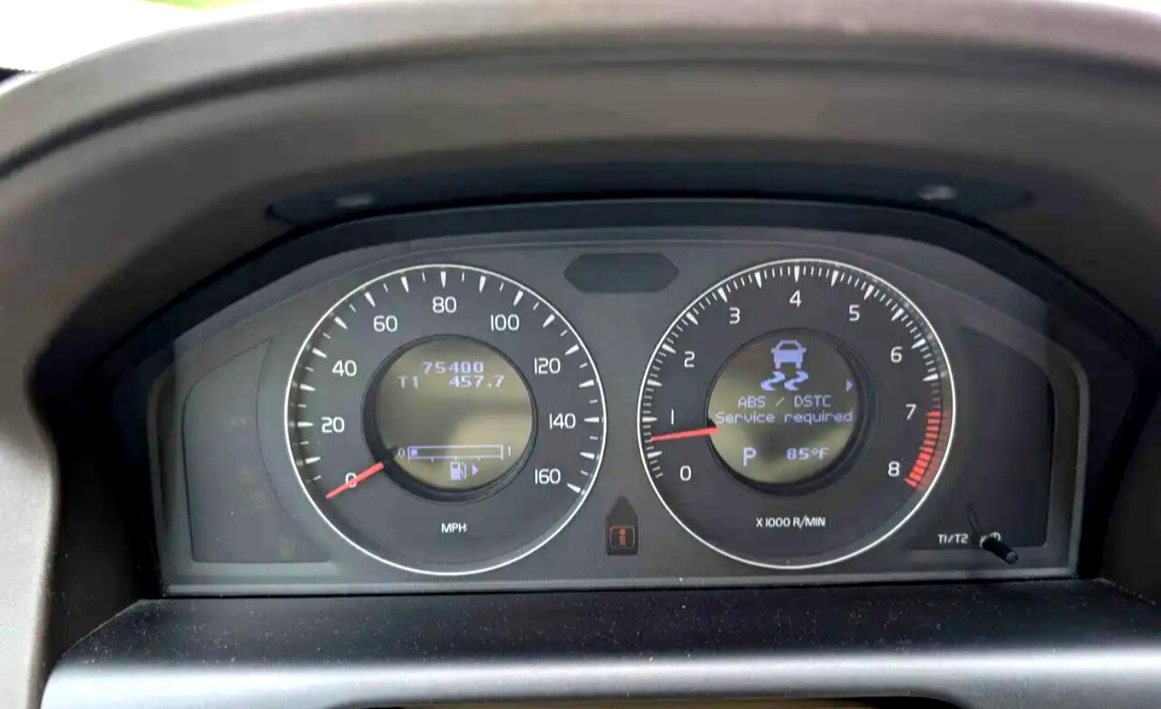 Volvo XC60 T6 FWD 2010 Volvo XC60 T6 FWD 2010
