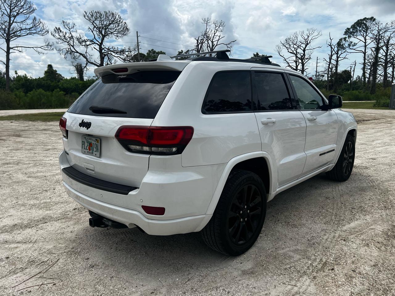 Jeep Grand Cherokee Laredo 4WD 2017