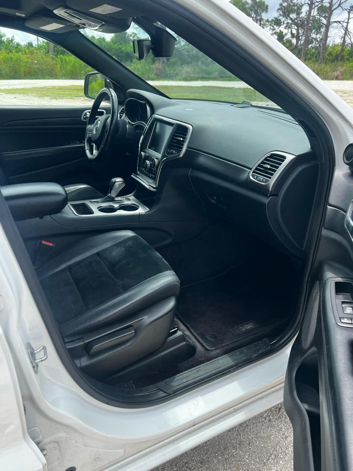 Jeep Grand Cherokee Laredo 4WD 2017