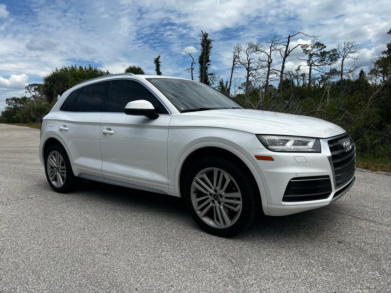 2018 Audi Q5 2.0T quattro S tronic Premium Plus's photo