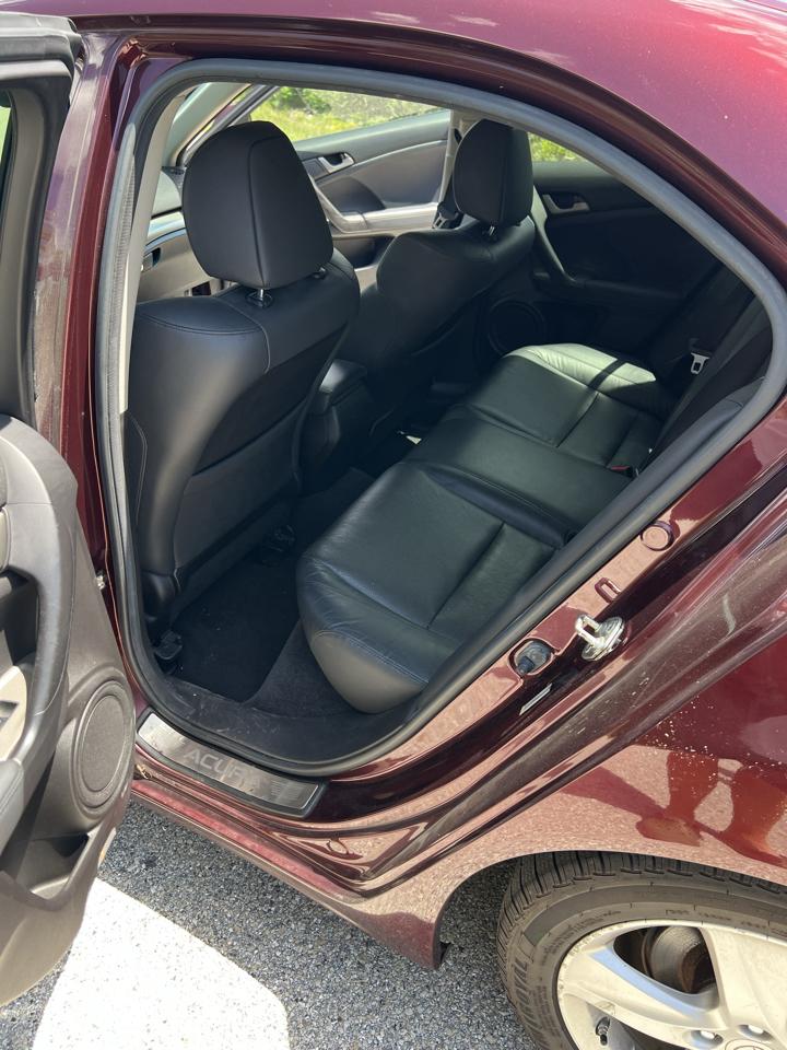 Acura TSX 5-speed AT 2010