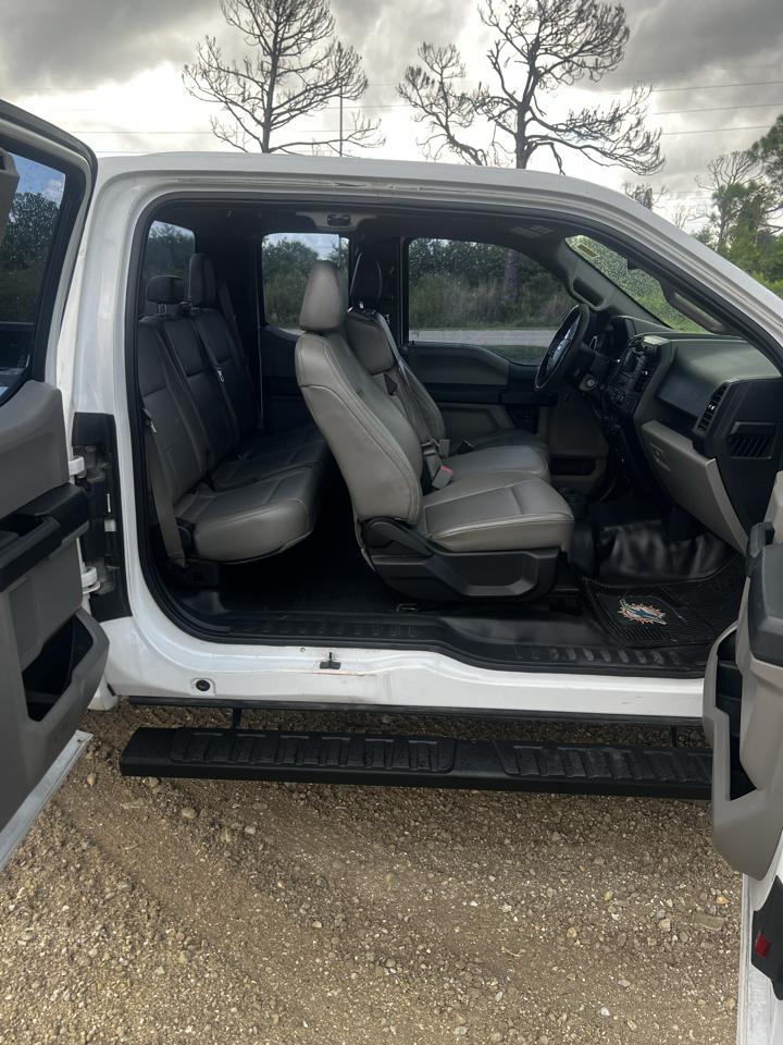 Ford F-150 XL SuperCab 8-ft. 2WD 2015