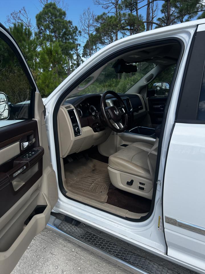 RAM 1500 Laramie Crew Cab SWB 4WD 2016