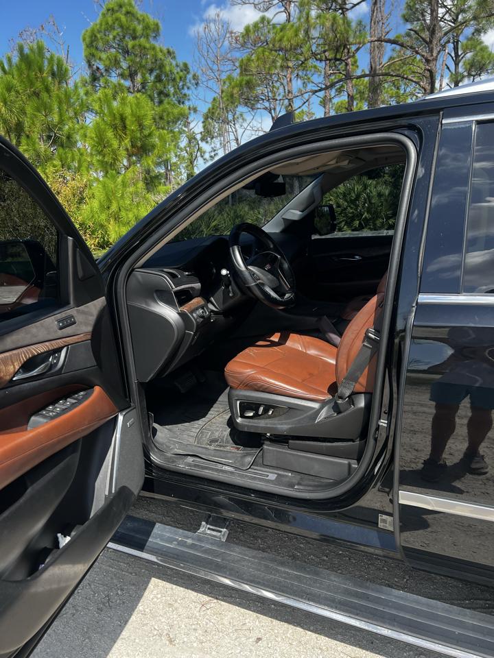 Cadillac Escalade Premium 2WD 2018