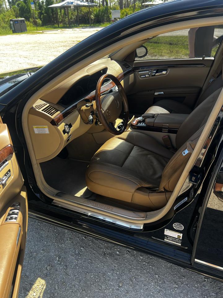Mercedes-Benz S-Class S550 2009