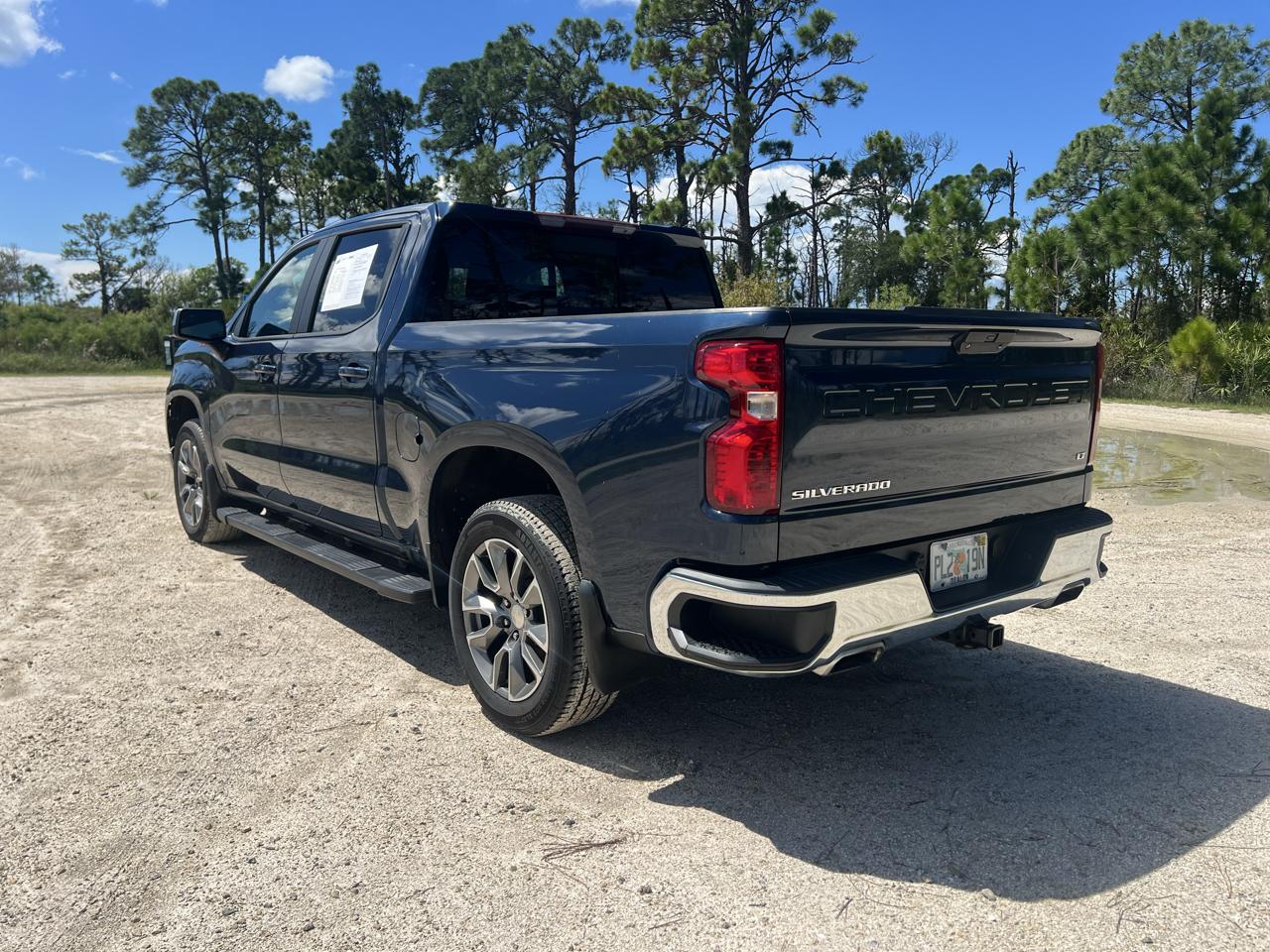 Chevrolet Silverado 1500 LT Crew Cab 4WD 2021