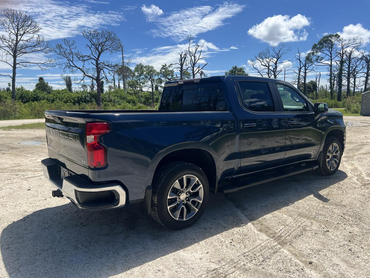 Chevrolet Silverado 1500 LT Crew Cab 4WD 2021