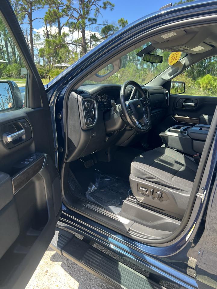Chevrolet Silverado 1500 LT Crew Cab 4WD 2021