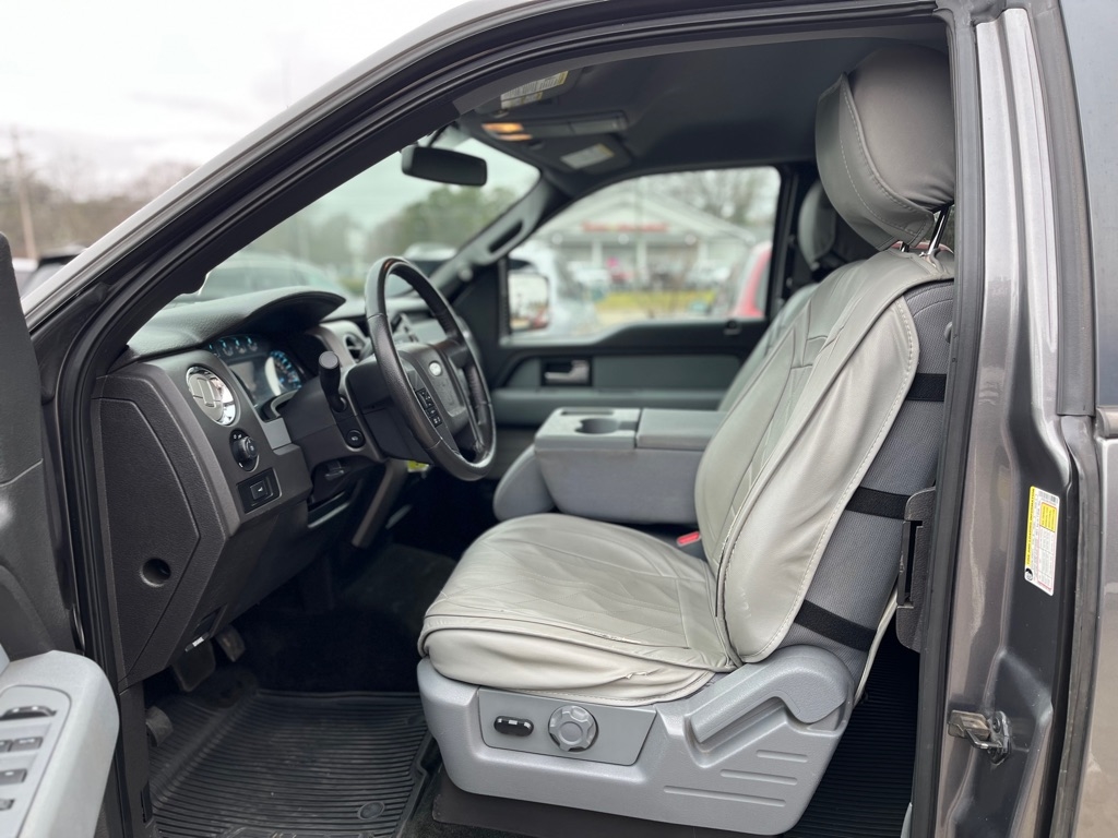 Ford F-150 XL SuperCab 8-ft. Bed 2WD 2012