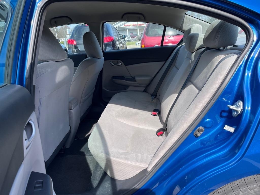 Honda Civic LX Sedan 5-Speed AT 2013