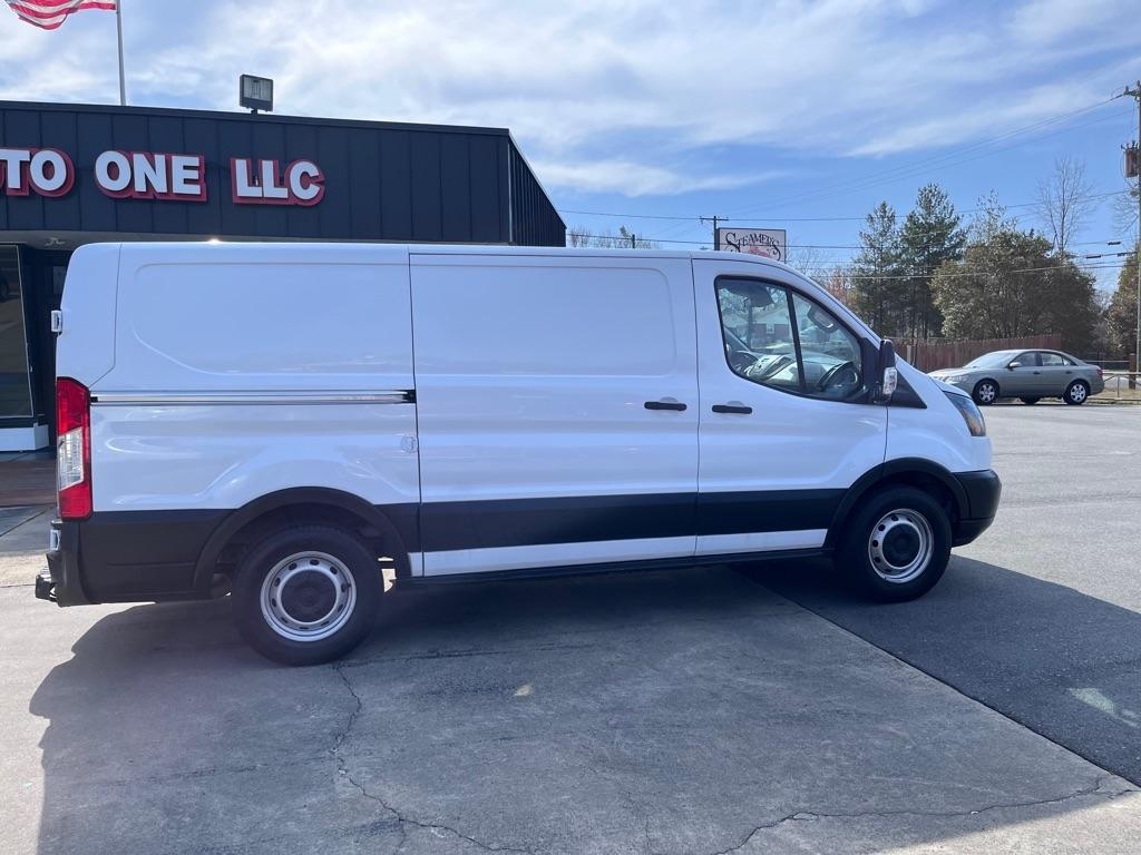 Ford Transit 150 Van Low Roof w/Sliding Pass. 130-in. WB 2019