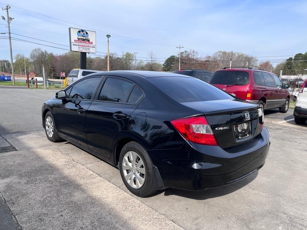 Honda Civic LX Sedan 5-Speed AT 2012