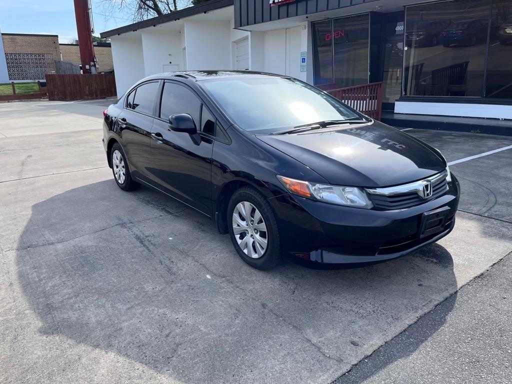 Honda Civic LX Sedan 5-Speed AT 2012