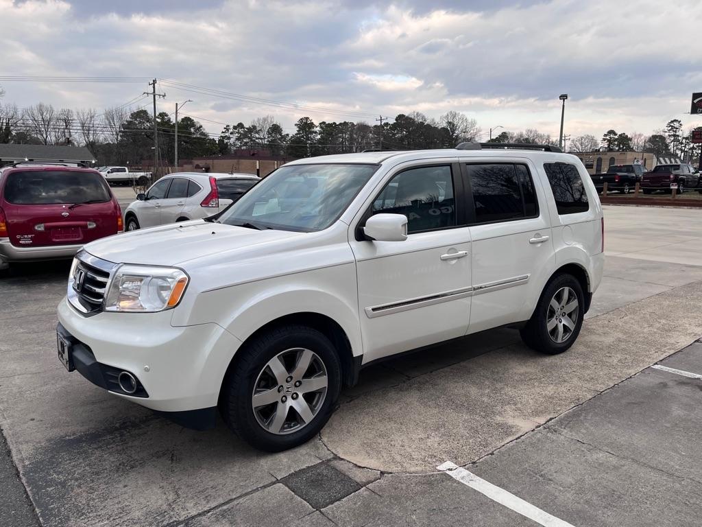 Honda Pilot Touring 4WD 5-Spd AT with DVD 2014